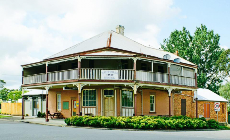 Hinton NSW Accommodation Airlie Beach