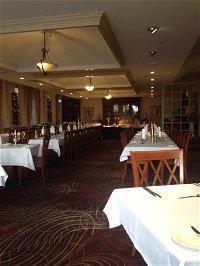 The Pines Restaurant - Accommodation Nelson Bay