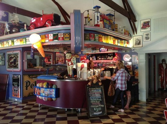Cruzin' in the 50's Diner - Pubs Sydney
