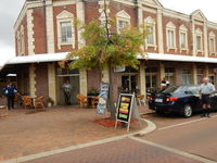 Ritz Cafe - Sunshine Coast Tourism