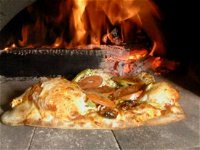 M  J's Pizza Base - Townsville Tourism