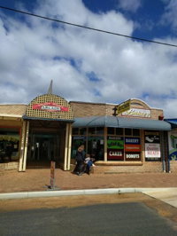 Golden Wattle Cafe Bakery - QLD Tourism