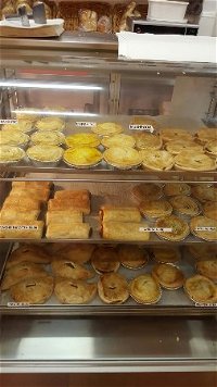 Halls Creek Bakery - New South Wales Tourism 