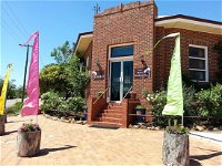 Trees Cafe - Accommodation NT