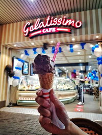 Gelatissimo - Pubs and Clubs