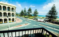 Largs Pier - Accommodation Airlie Beach