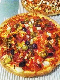 Sonny's Pizza Bar - Northern Rivers Accommodation