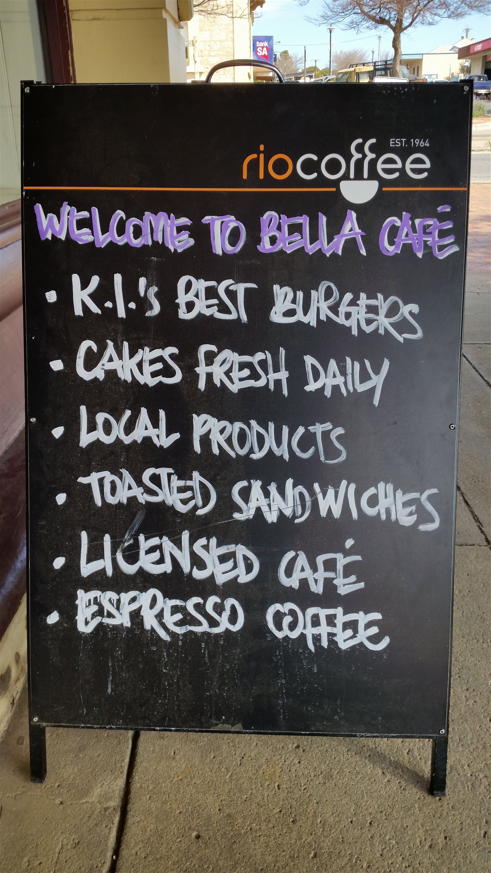 Bella Cafe Restaurant & Pizza Bar - thumb 1
