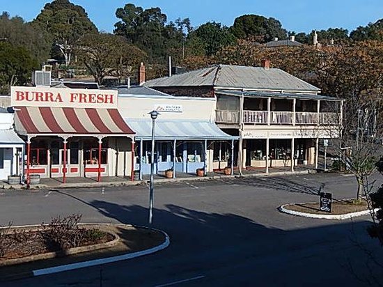 Burra Hotel - New South Wales Tourism 
