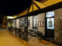 Riverton Hotel - Grafton Accommodation