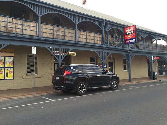 Tailem Bend Hotel And Restaurant - Broome Tourism