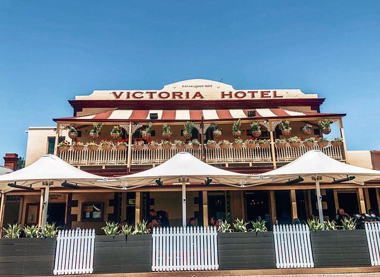 Victoria Hotel Bistro - Broome Tourism