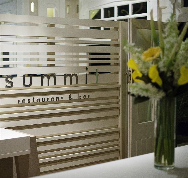 Summit Restaurant And Bar - thumb 8