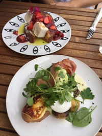 The Low Road Cafe - Accommodation in Surfers Paradise