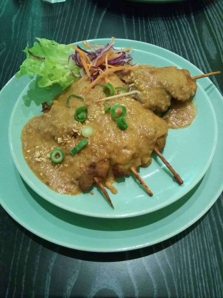 Chilli & Basil Thai Restaurant - thumb 3