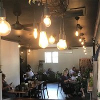 The Oak Cafe Restaurant - New South Wales Tourism 