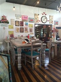 Wood Box Cafe - Tourism Search