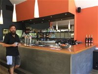 Noosa Oyster  Wine Bar - Pubs and Clubs