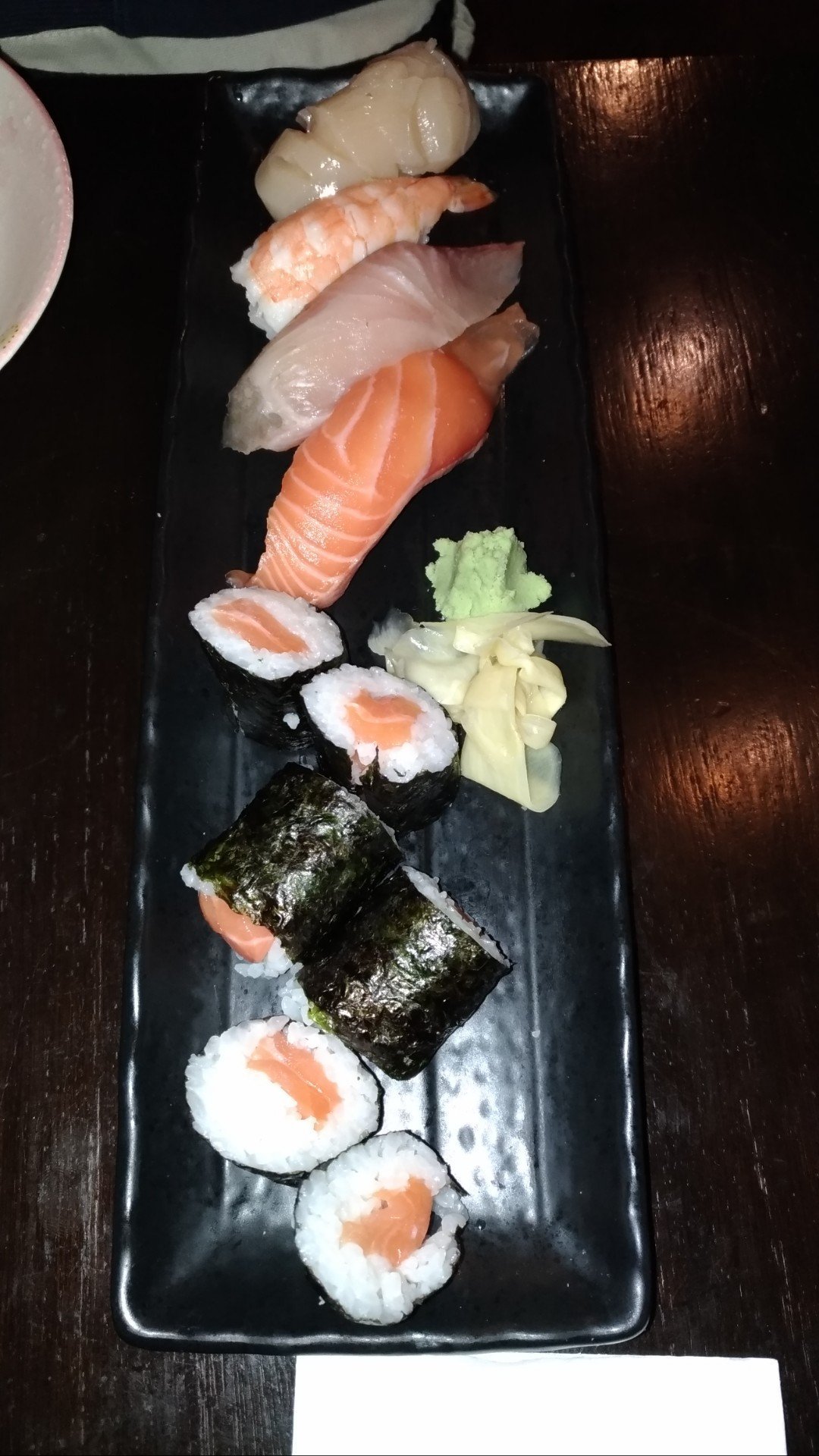Sakana Sushi Bar And Restaurant - thumb 1