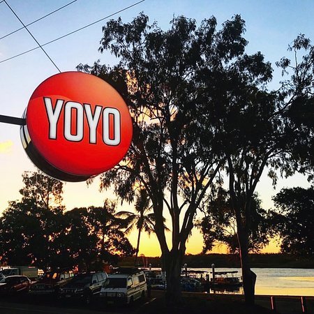 YoYo Bar & Restaurant - thumb 0