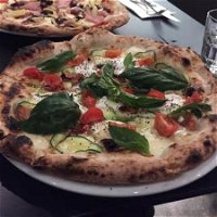 Pizzeria Violetta - Book Restaurant