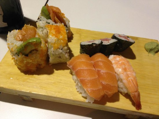 Tsuru Sushi Cafe - thumb 0