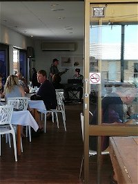 Serenity at the Waterways - Pubs and Clubs