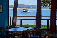 Beachcombers Family Bistro 1770 - Foster Accommodation