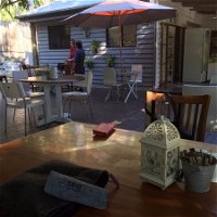 Cedrus Tree Cafe - Accommodation Fremantle