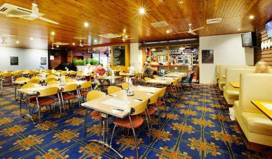 Coutts Commercial Tavern - Tourism Gold Coast