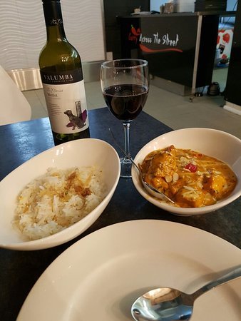 Curry Across the street - Australia Accommodation