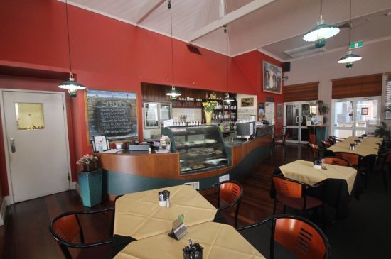 Henry's Cafe and Restaurant - New South Wales Tourism 