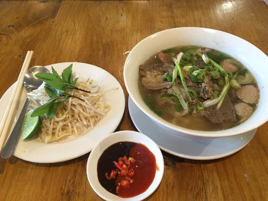 Lan's Vietnamese Restaurant - Northern Rivers Accommodation