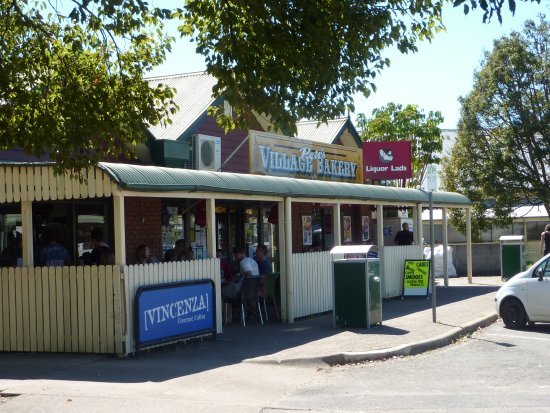 Pete's Village Bakery - New South Wales Tourism 