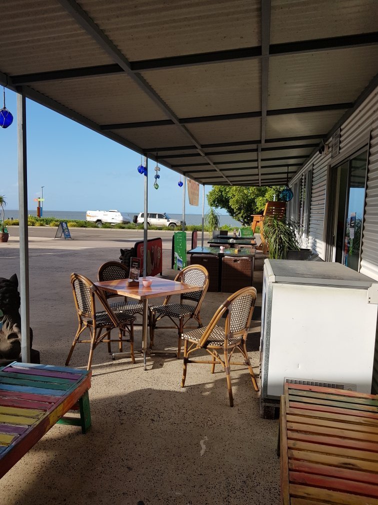 Seaview Deli Cafe - thumb 3