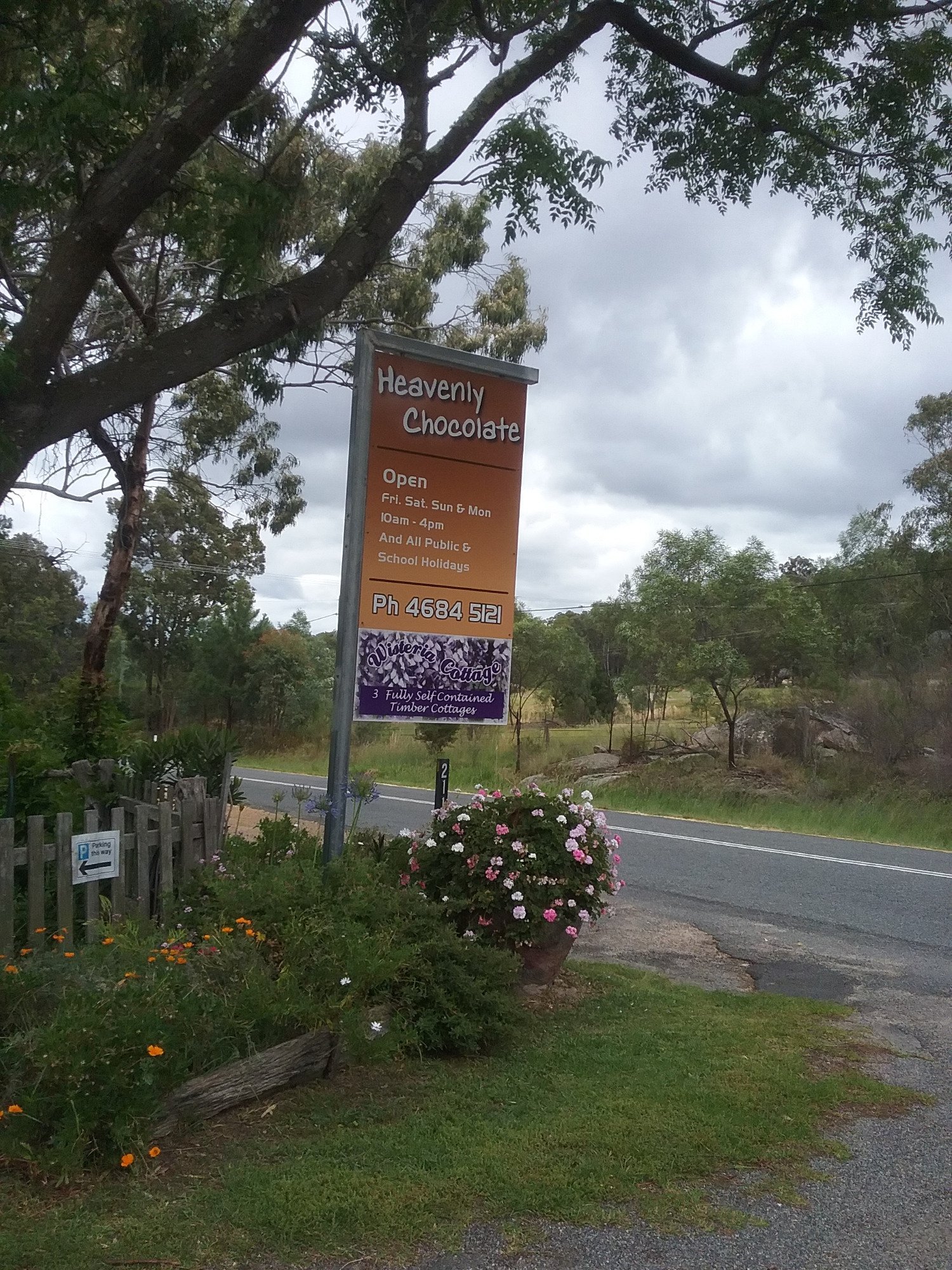 Stanthorpe's Heavenly Chocolate At Wisteria Cottage - thumb 2