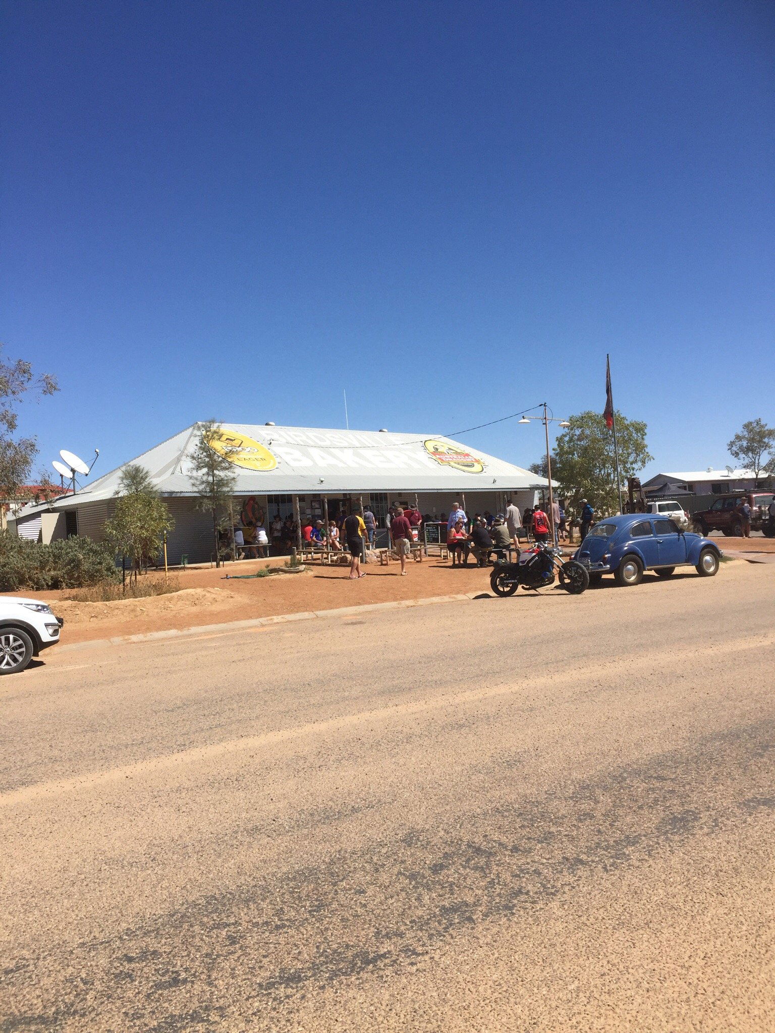 Birdsville Bakery - thumb 3