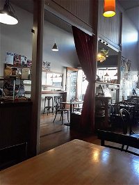 Cactus Espresso And Wine Bar - Stayed