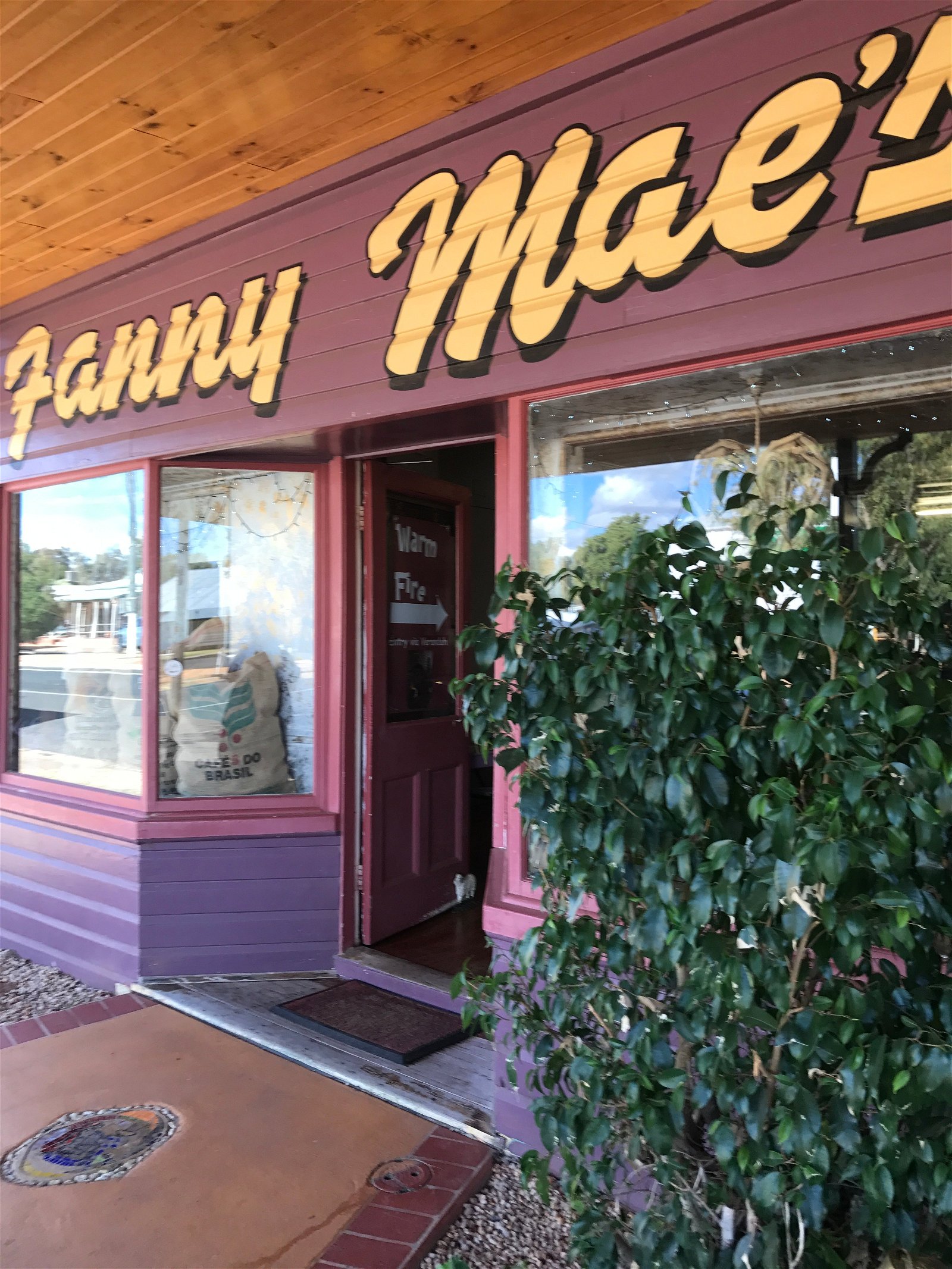 Fanny Mae's Cafe - thumb 1