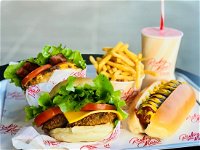 Ruby Chew's Burgers  Shakes - Accommodation Daintree
