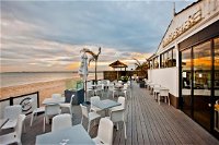 Sandbar Beach Cafe - Stayed
