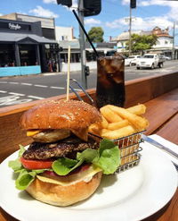 Busters Bar  Grill - Tourism TAS