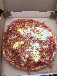 Ocean Grove Pizza  Pasta - Maitland Accommodation