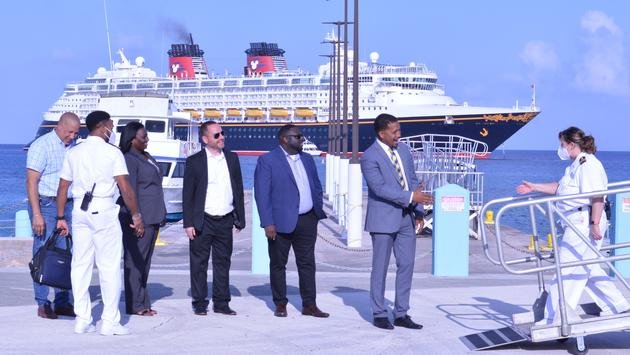 Cayman Islands Resumes Ship Calls Via FCCA Cruise Group Pact