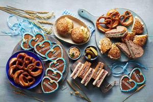 Emirates Celebrates Oktoberfest with Authentic Bavarian Cuisine and Entertainment in Iconic A380 to Munich, Hamburg, DÃ¼sseldorf, and Frankfurt