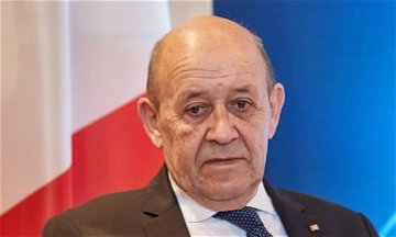 France’s outgoing foreign minister welcomes defeat of Scott Morrison