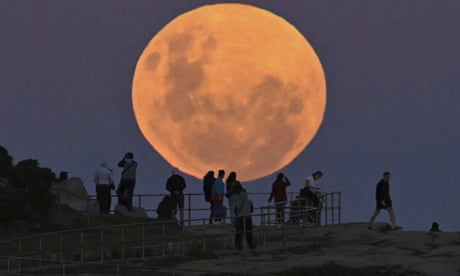 September full moon 2022: how to take a good photograph of the harvest moon tonight on your phone or camera