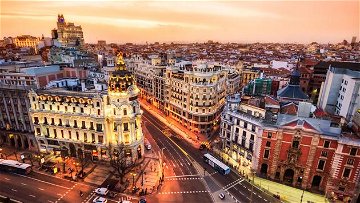 Spain Welcomes Major Influx of International Tourists
