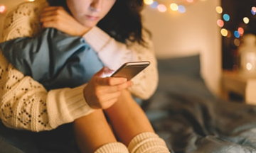 Three in four girls have been sent sexual images via apps, report finds
