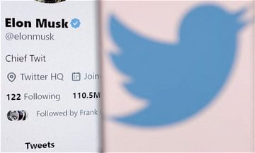 Twitter employees brace for mass layoffs after Musk takeover
